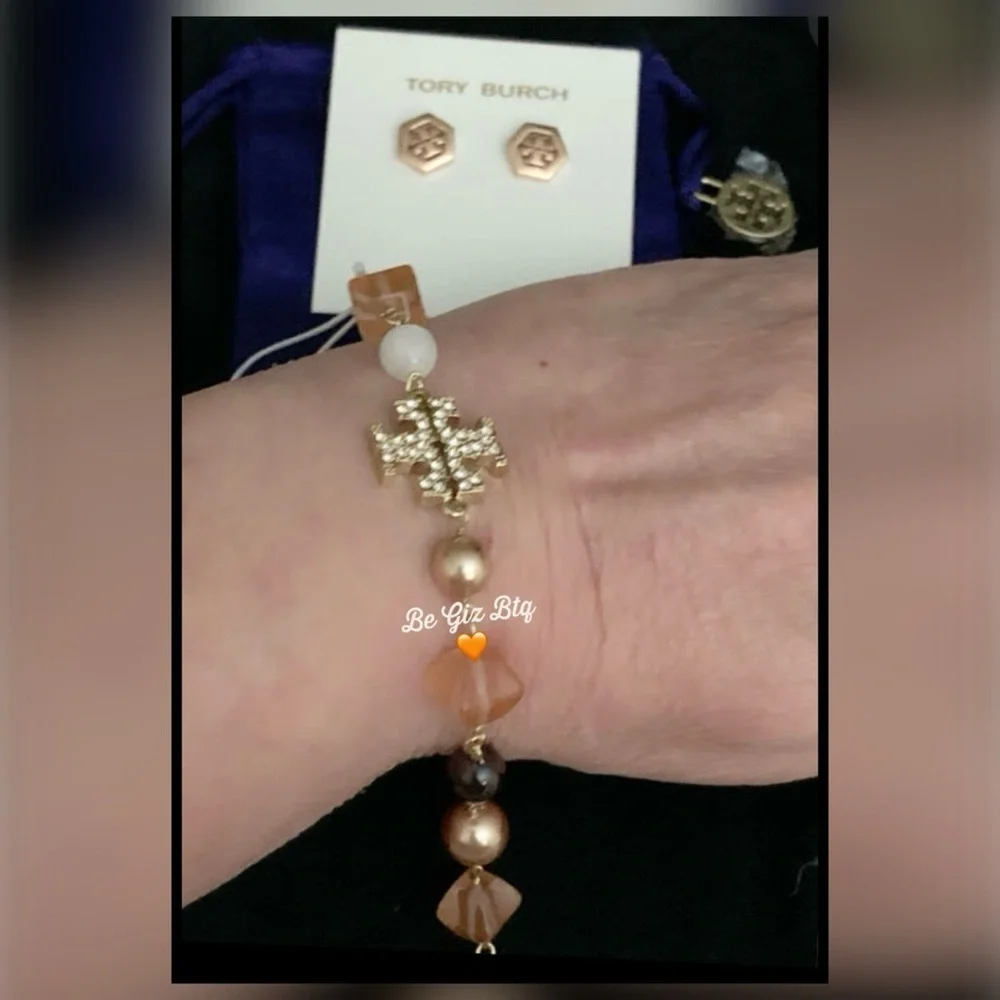🔥🔥🔥ONE ITEM DEAL OF THE DAY Tory Burch Authentic Bracelet Set Reduced Buy Now